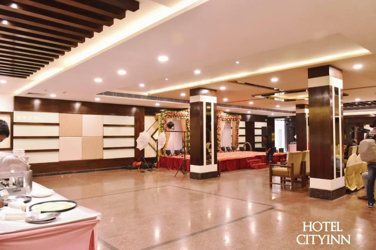 Hotel City Inn Varanasi 3*,